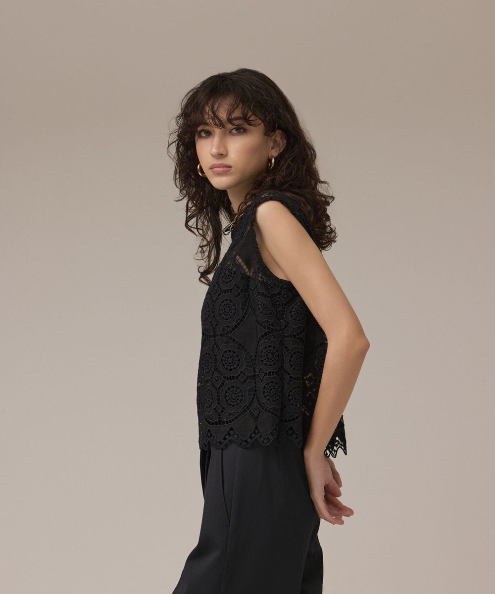 GRACE CONTINENTAL サークルレースノースリーブトップ 