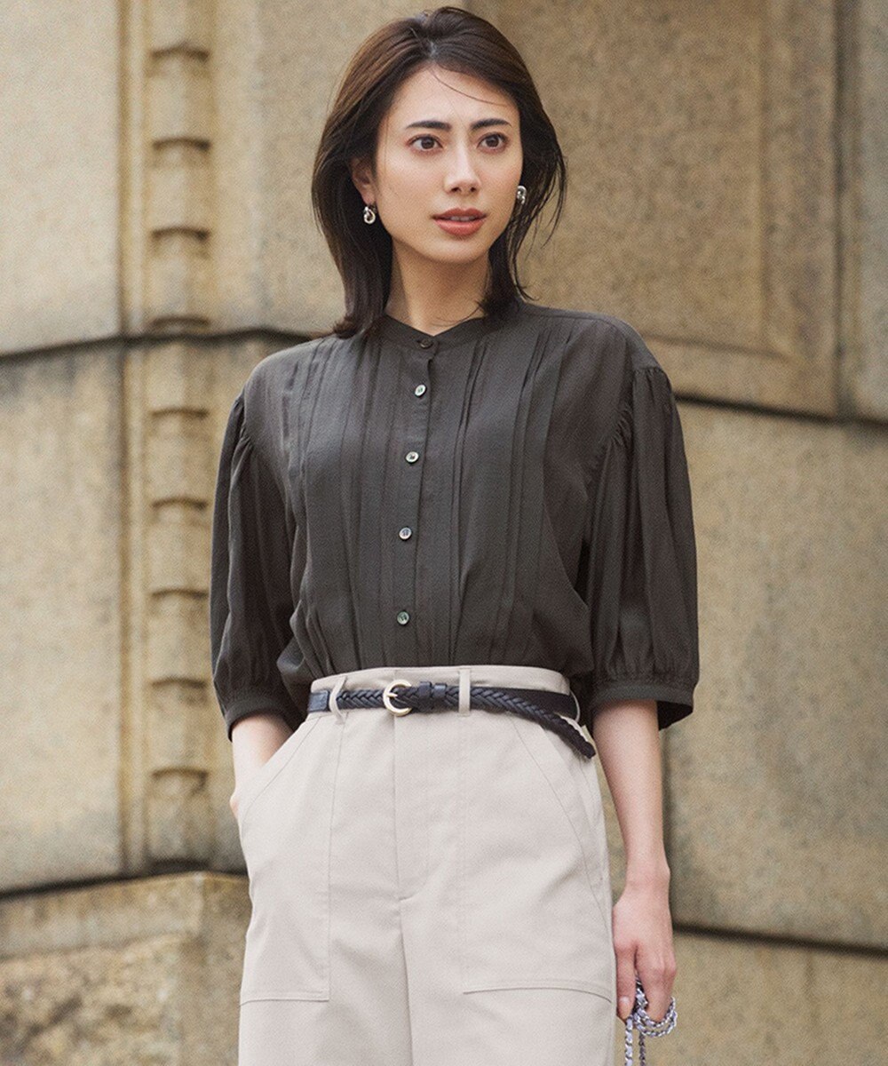 23区 【接触冷感/速乾性/洗える】エアリーブライトローン タック ブラウス 