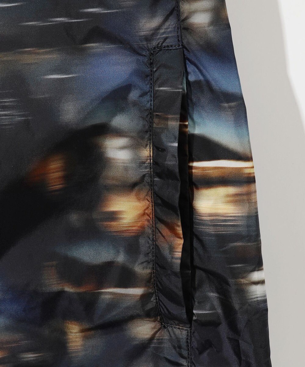 JOSEPH ABBOUD MOUNTAIN 【イタリア素材/軽量/撥水】X-CLIPPER夜景プリント マウンテンパーカー 