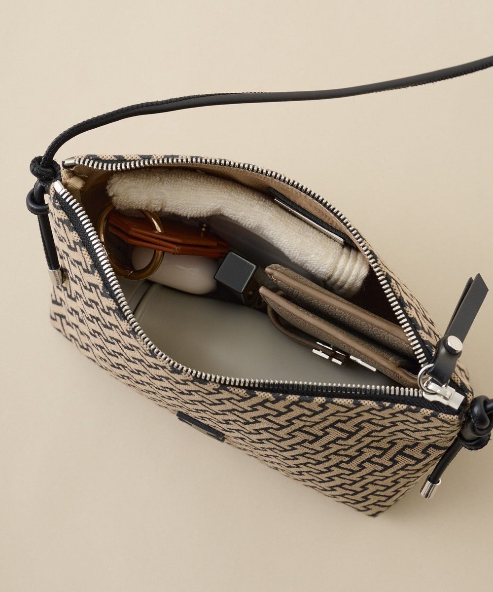IACUCCI ≪BEST SELLER≫モノグランマ ポーチSD JACQUARD/RUGA 