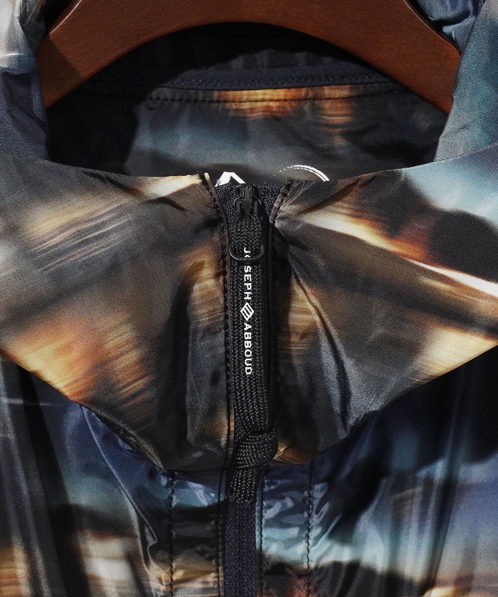 JOSEPH ABBOUD MOUNTAIN 【イタリア素材/軽量/撥水】X-CLIPPER夜景プリント マウンテンパーカー 