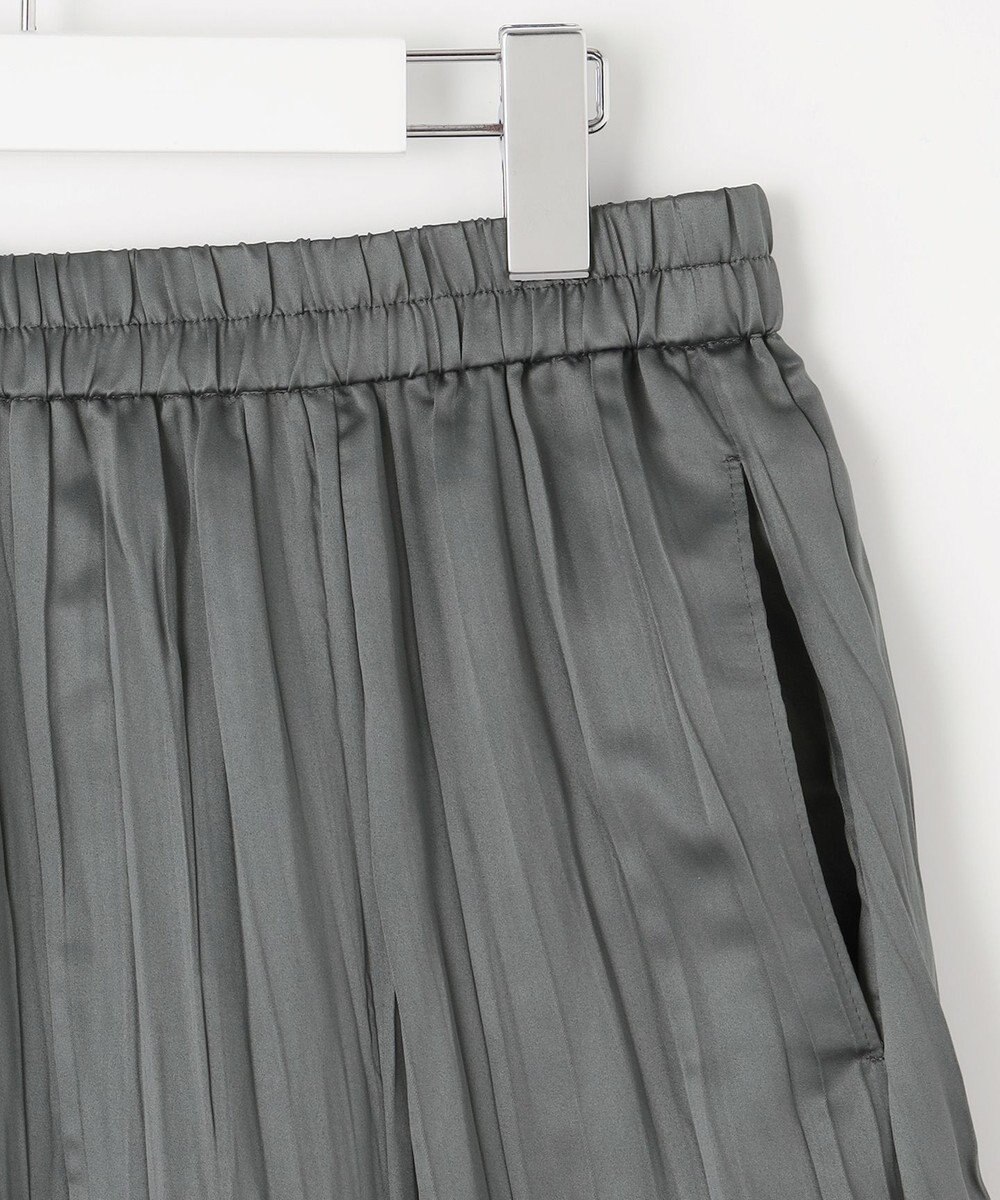 23区 【SLOW/一部店舗限定】リンクルサテン スカート 