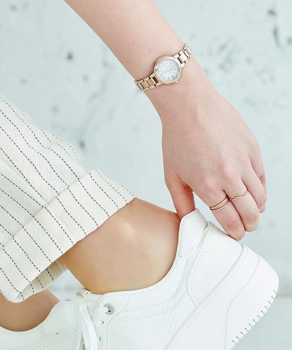 CITIZEN 【xC】エコ・ドライブ電波時計 ES9435-51A 手元を美しく彩るサクラカラー 日付・秒針あり 