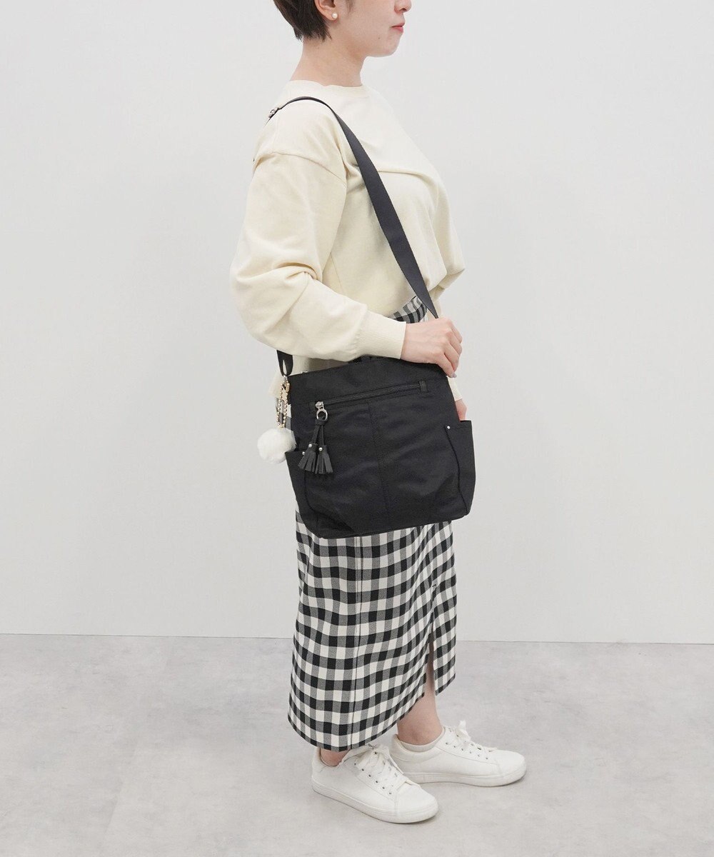 ACE BAGS & LUGGAGE kanana project collection タッセル-e ショルダーバッグ 縦 68871 