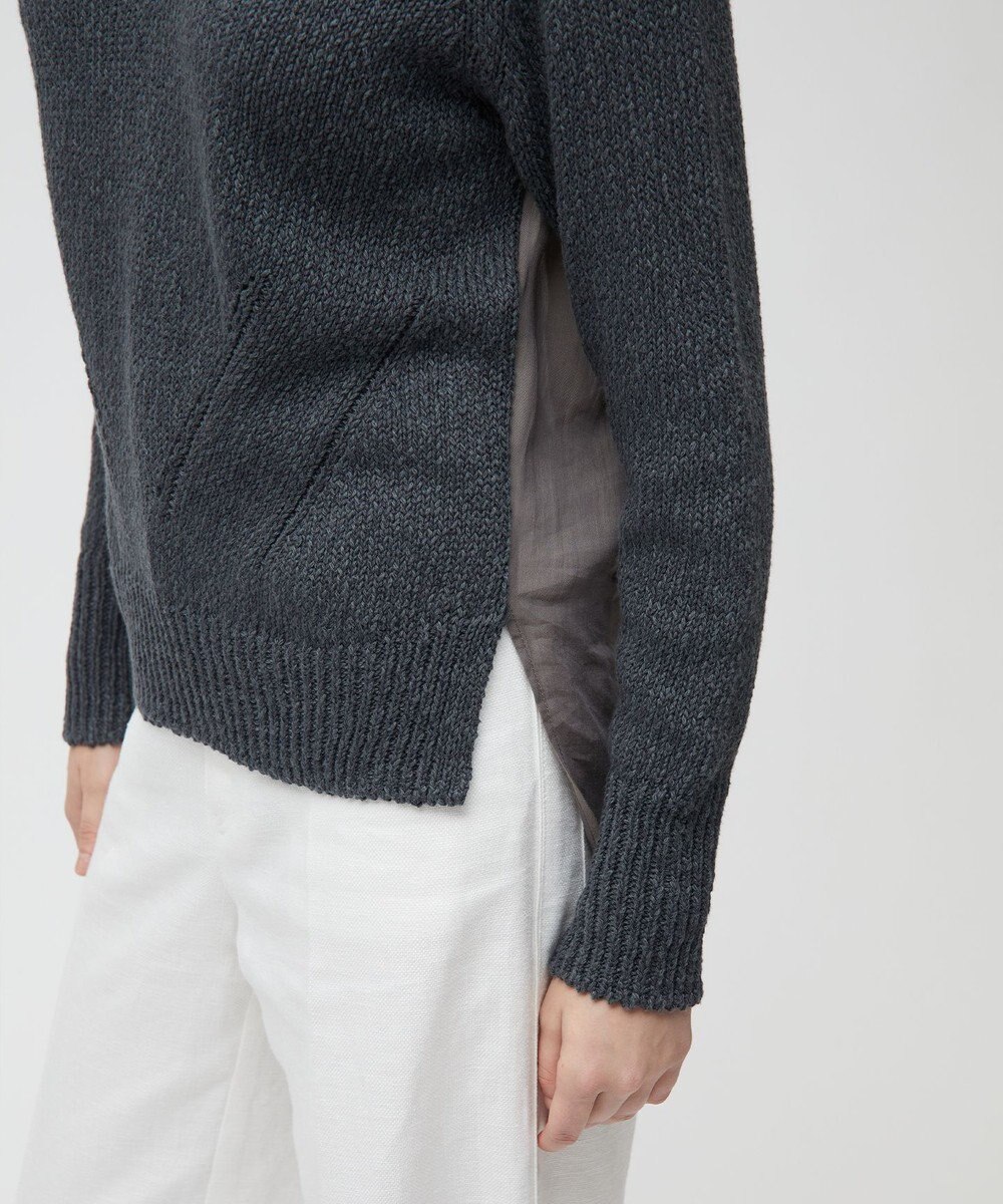 BEIGE， BAMBOO / Vネックニット 