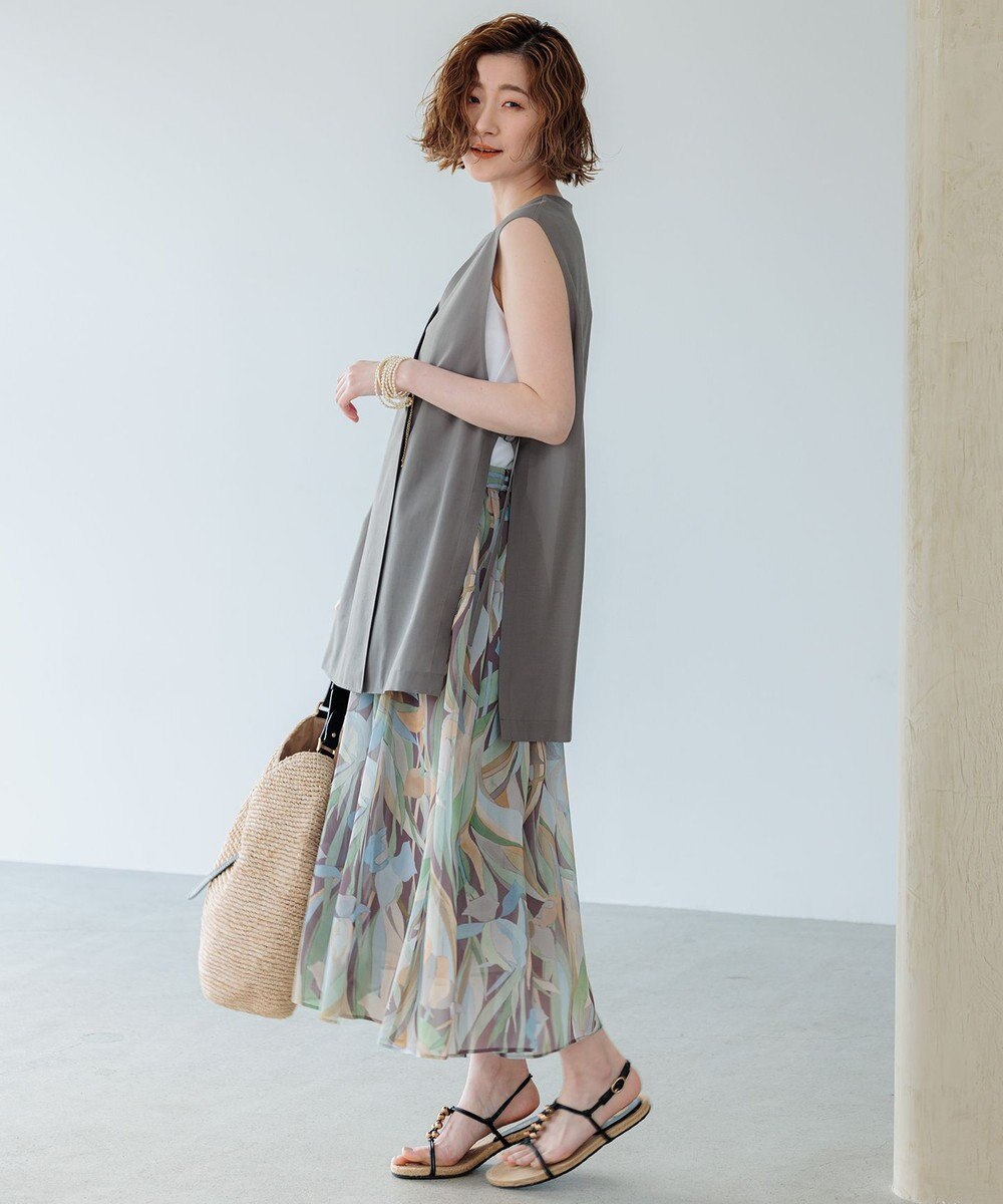 23区 【洗える】シアーマットクロス ジレ 