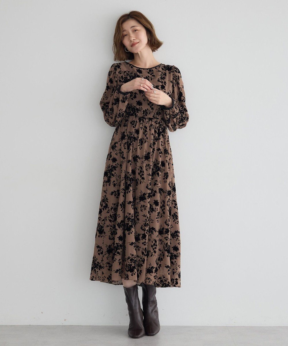 YECCA VECCA ボタニカル柄フロッキープリントワンピース 