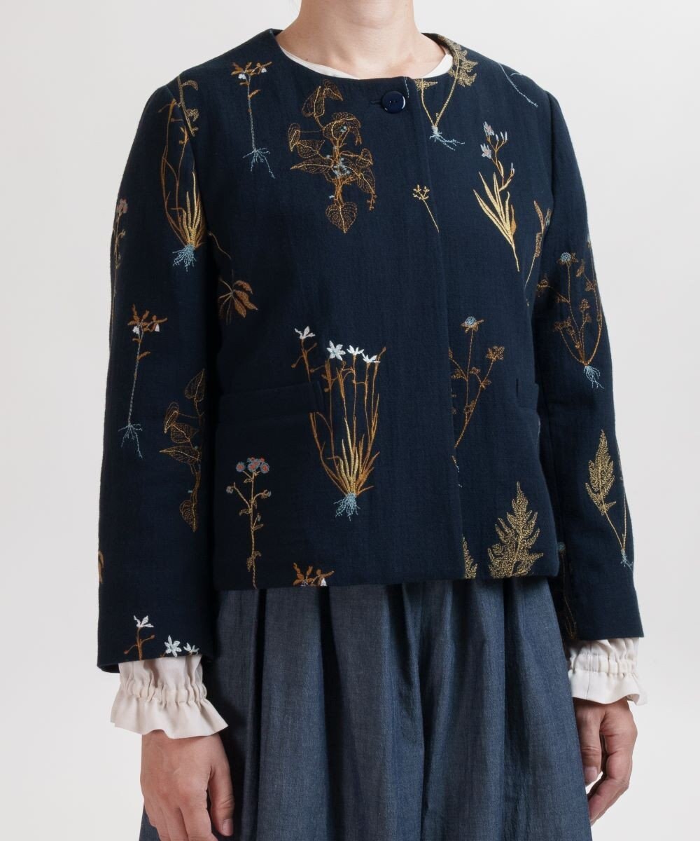 muuc ボタニカル刺繍のジャケット 