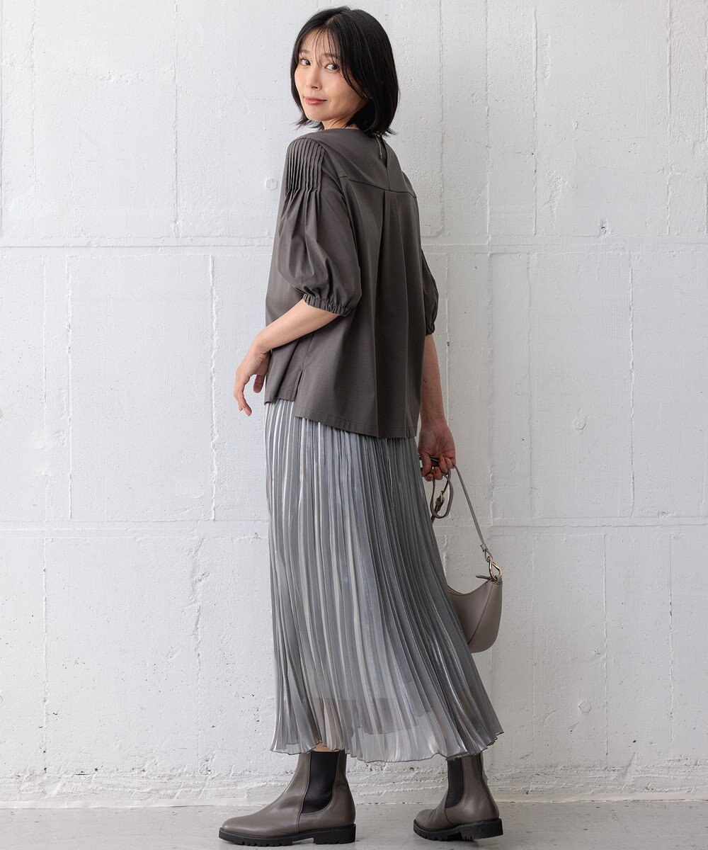 23区 シャイニー プリーツスカート 