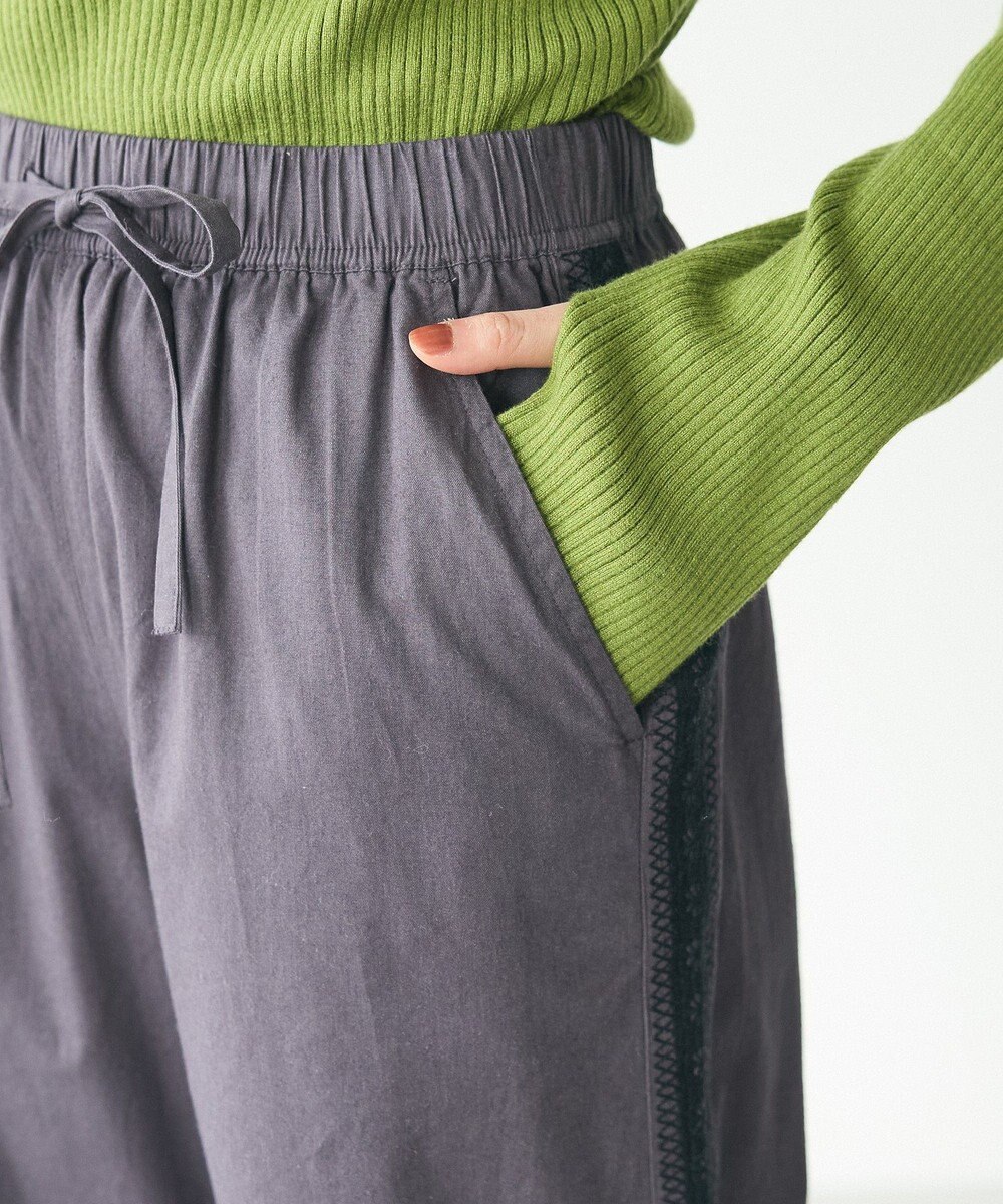 CRAFT STANDARD BOUTIQUE 刺繍ライン入ツイルパンツ 