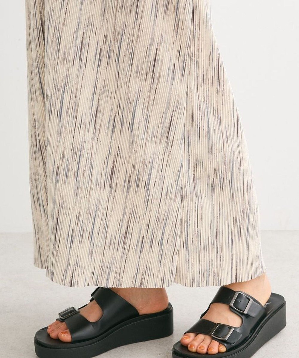 Green Parks ・ＥＬＥＮＣＡＲＥ　ＤＵＥ　フロントＺＩＰプリーツワンピ 