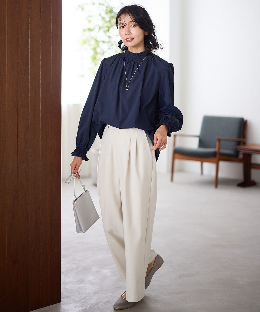 ANY フリルネックブラウス 