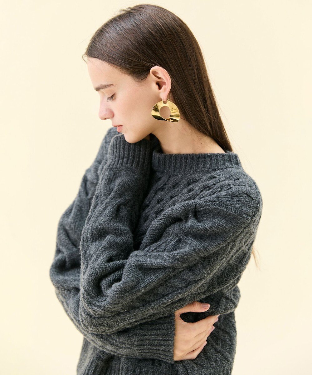 BEIGE， RULE / ウールカシミヤアラン編みクロップドニット 