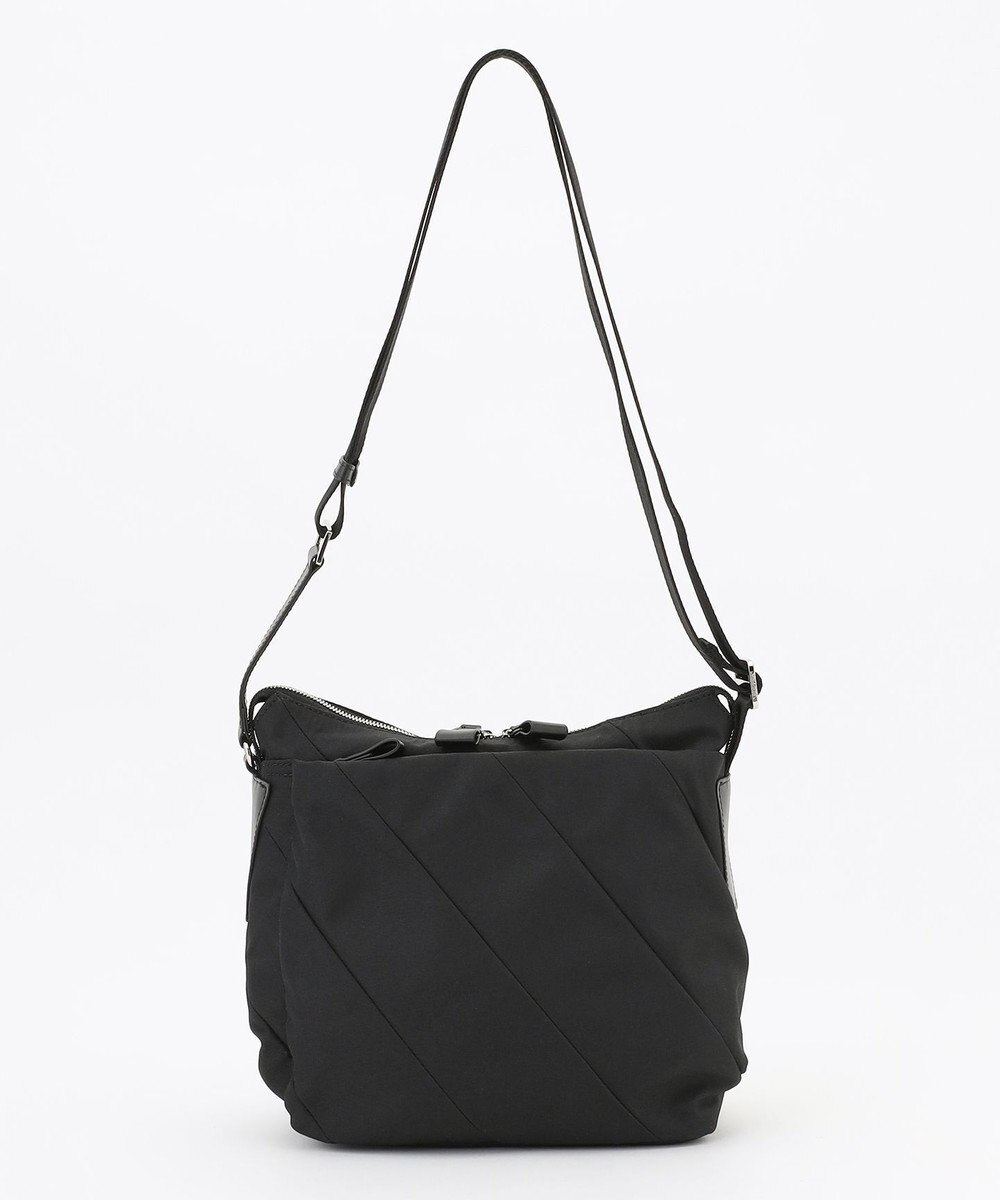 Y'SACCS ストリームラインショルダー 