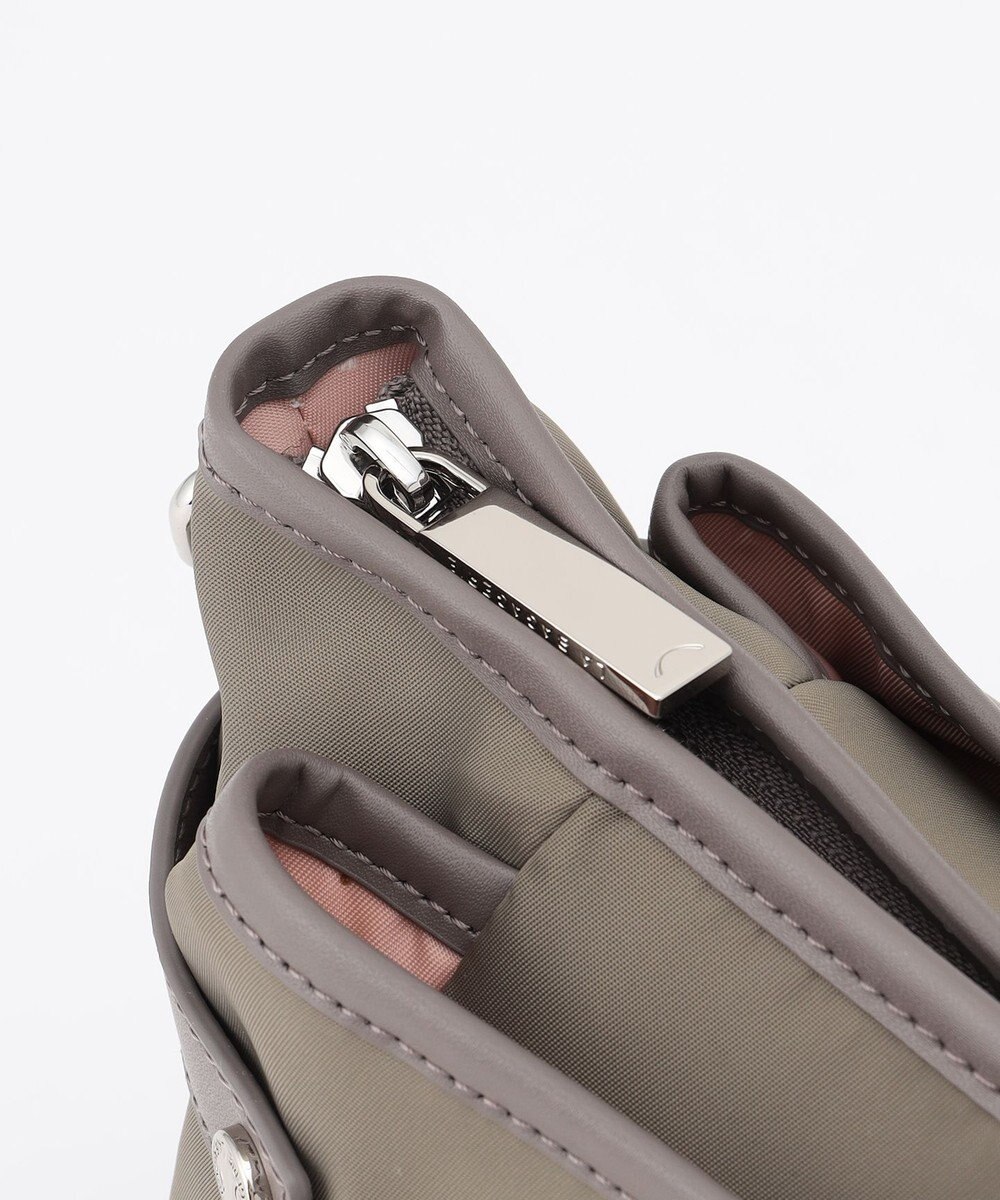 LA BAGAGERIE 【撥水ナイロン】ベーシックショルダー 