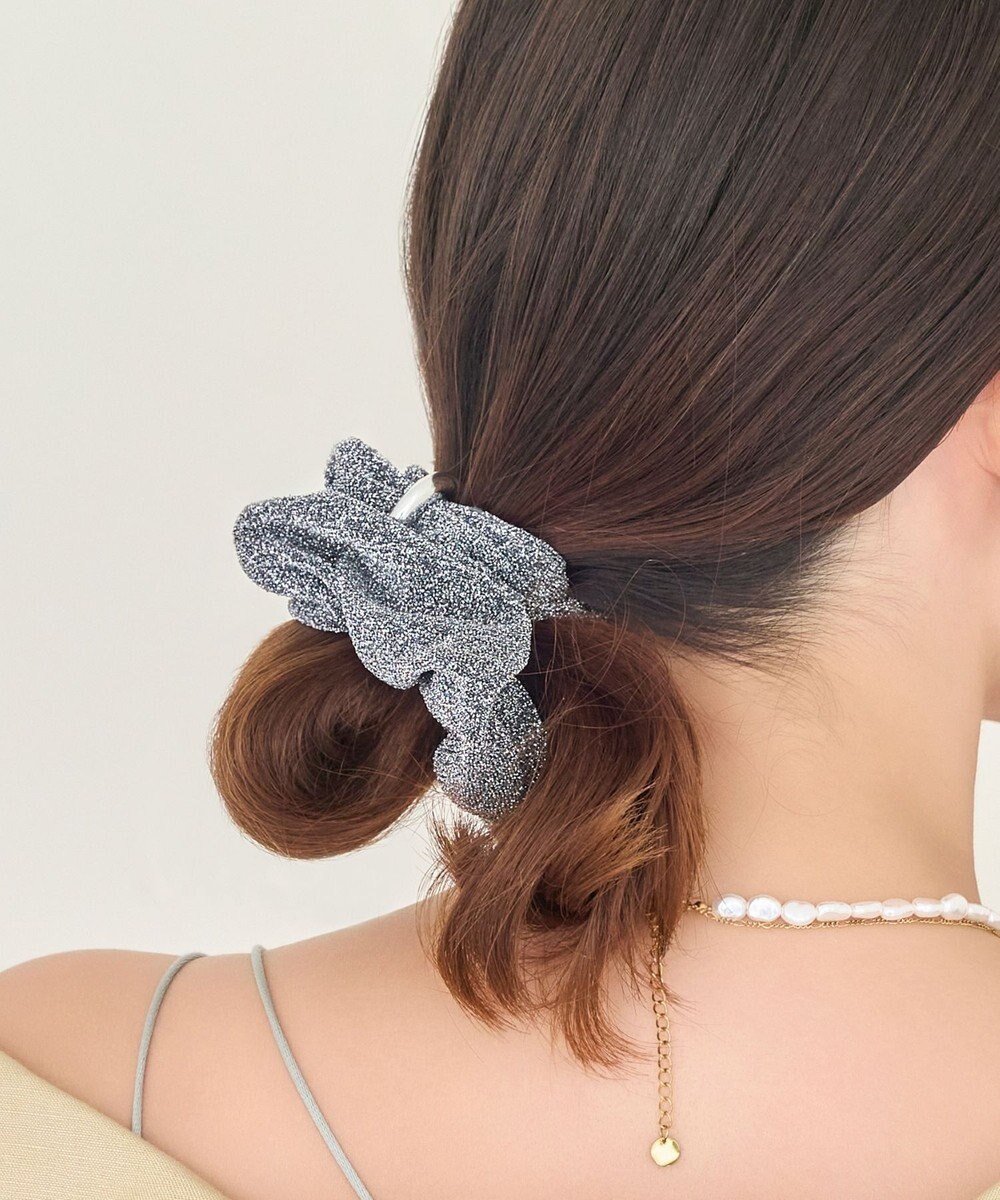 Phoebe メタルグリッターシュシュ　グレー 