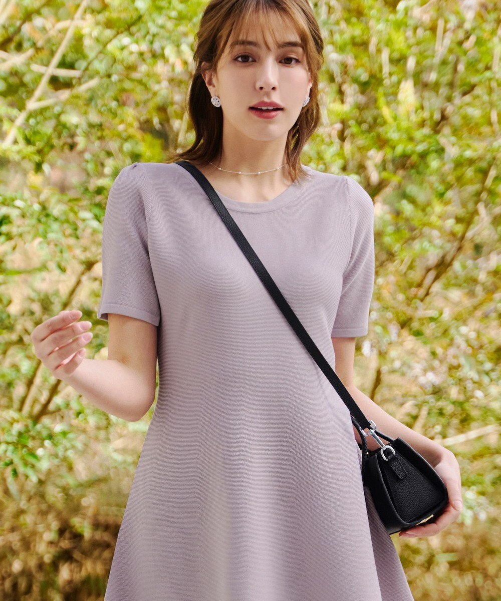 Tiaclasse 【本革】ショルダーストラップ付きスクエアミニバッグ 