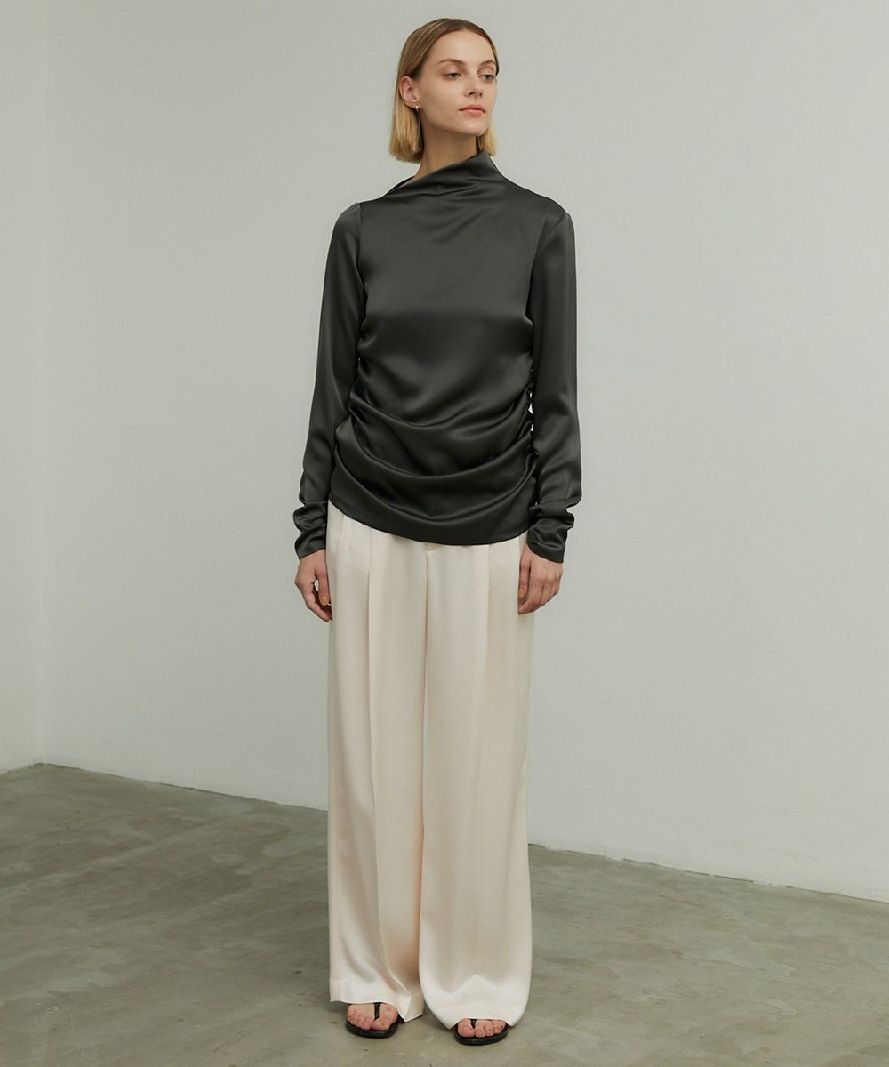 BEIGE， GINETTE / ストレートパンツ 