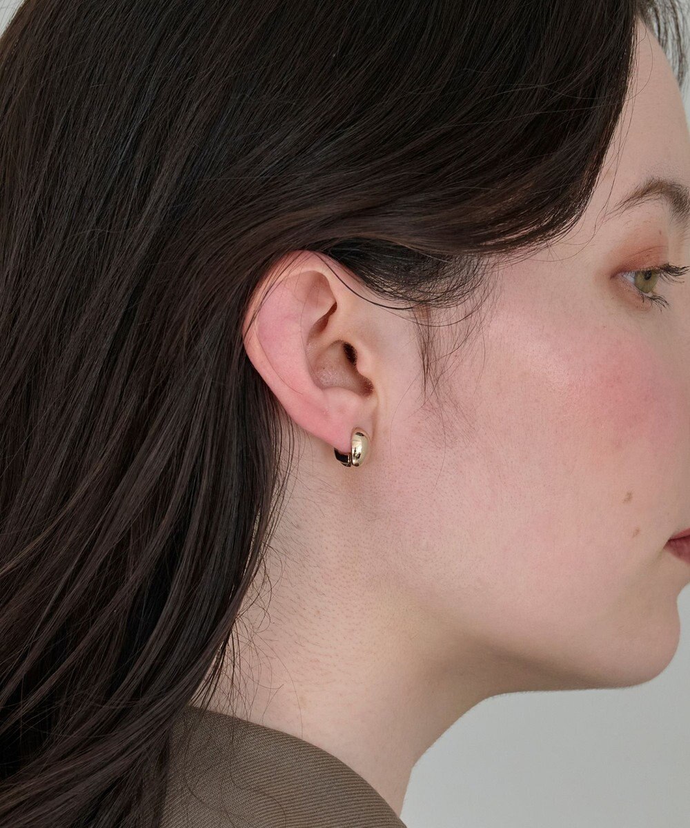 Phoebe 【金属アレルギー対応】オーバルフープスナップイヤリング　シャンパンゴールド 