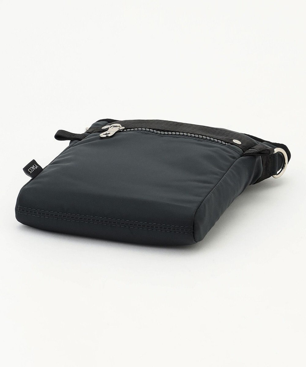 Y'SACCS テープデザイン　トラベルポシェット 