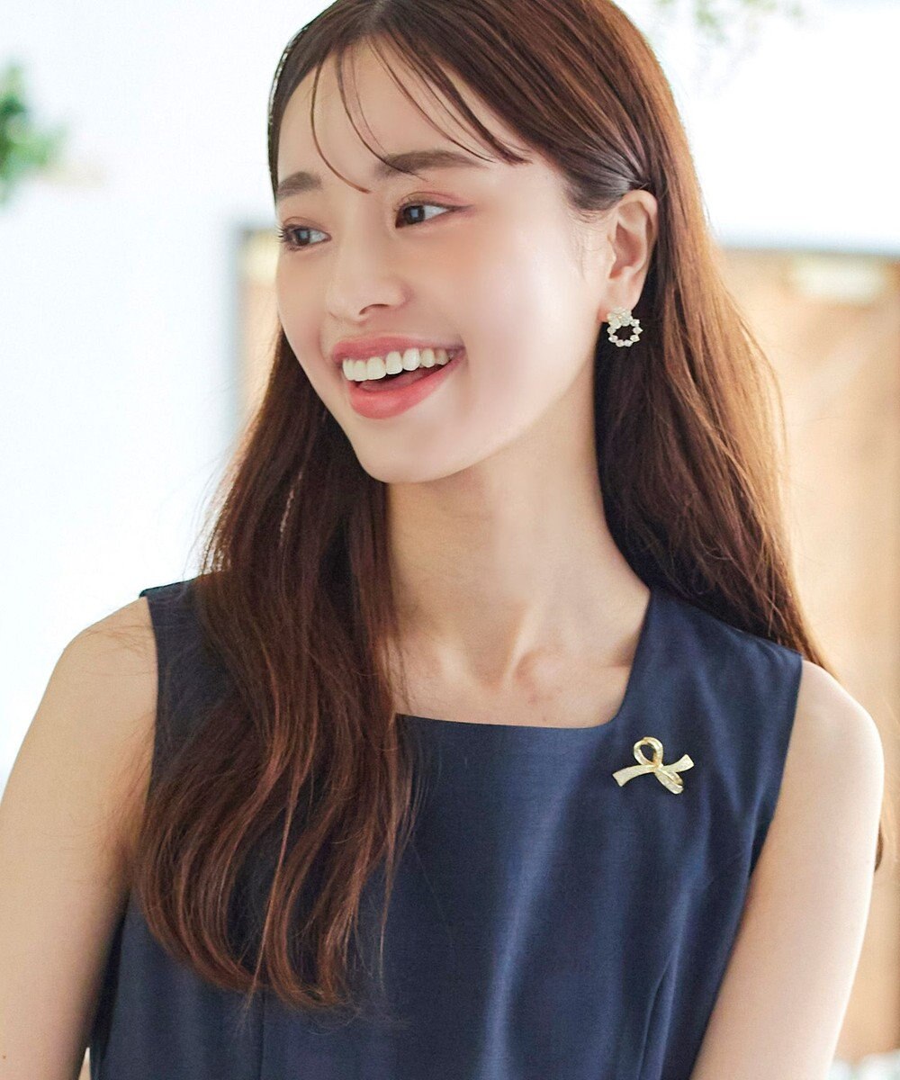 Tiaclasse   リボンモチーフブローチ 