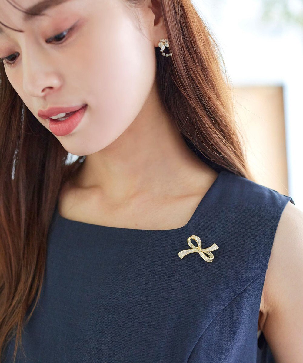 Tiaclasse   リボンモチーフブローチ 