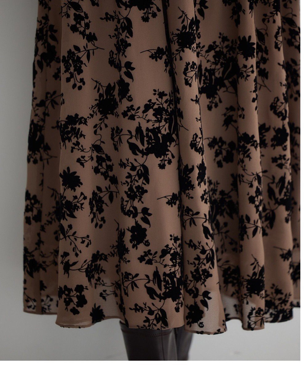 YECCA VECCA ボタニカル柄フロッキープリントワンピース 