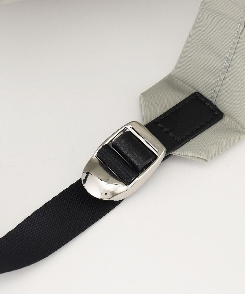 LA BAGAGERIE トライアングルリュックサック 