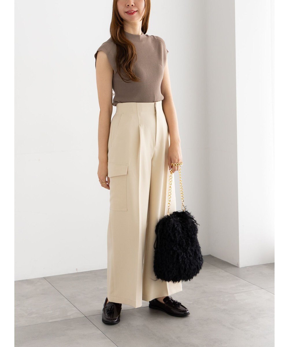 Te chichi カーゴスラックス 