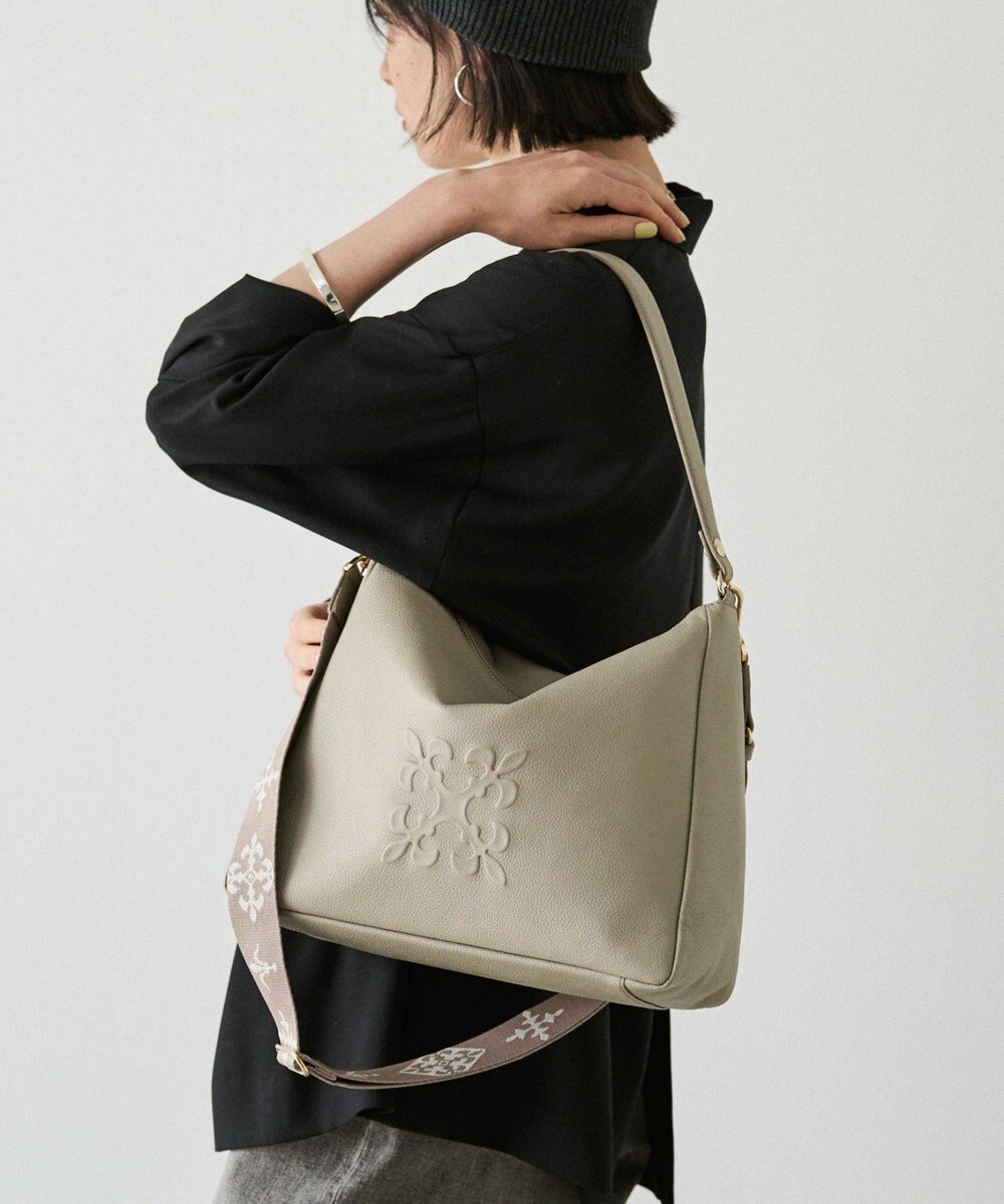 russet エンボスモノグラム2WAYショルダーバッグ(CE-1692) 