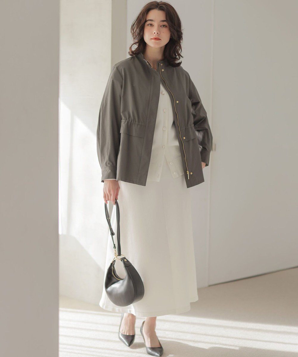 組曲 スタンドネックライトアウター 