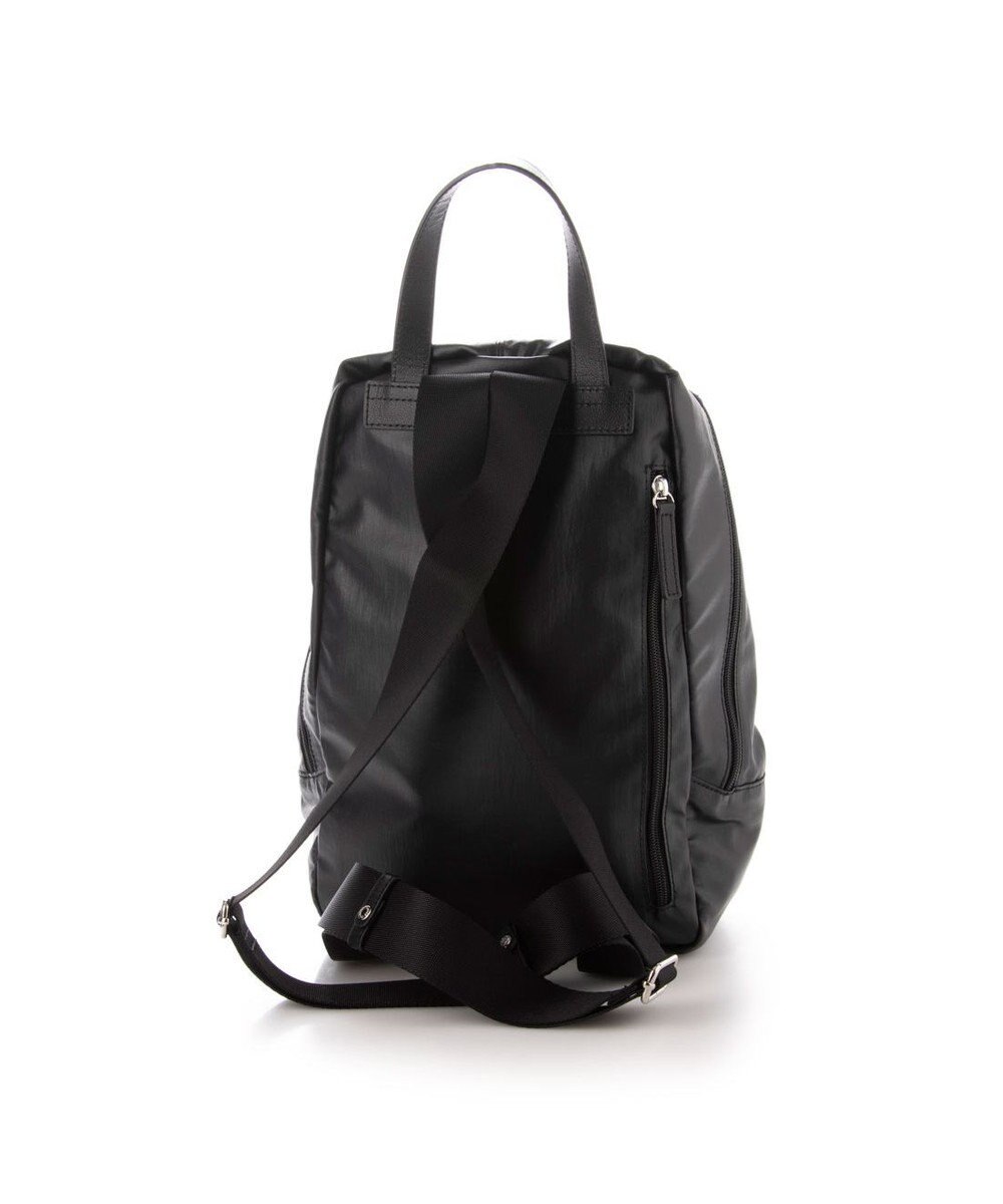 Y'SACCS コーティングナイロンリュック 