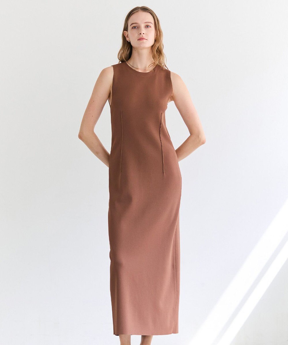BEIGE， LABRADO / ダーツニット ロングワンピース 