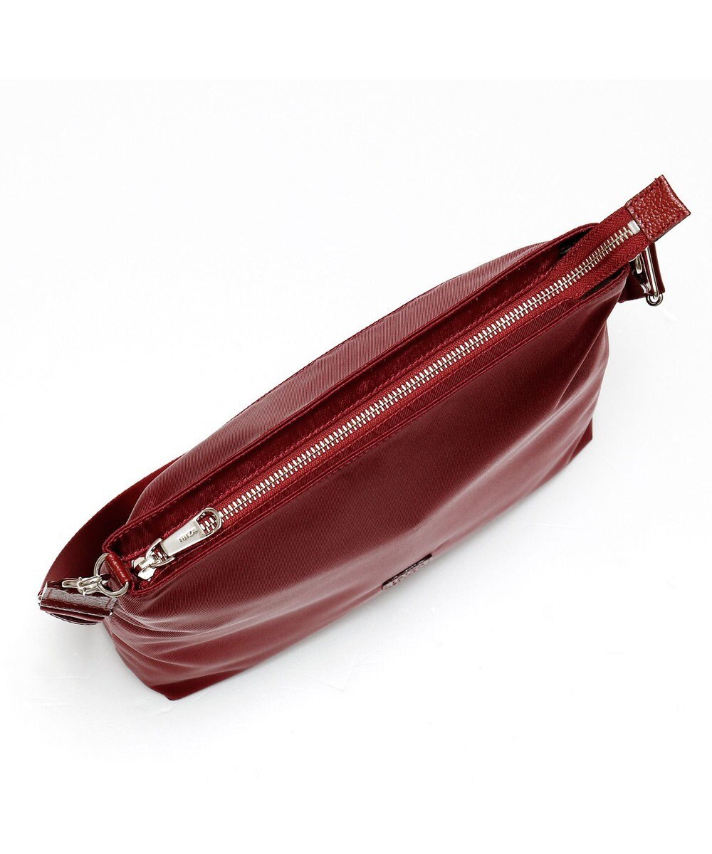 IBIZA シウダード　ナイロン　ショルダーバッグ（M） 