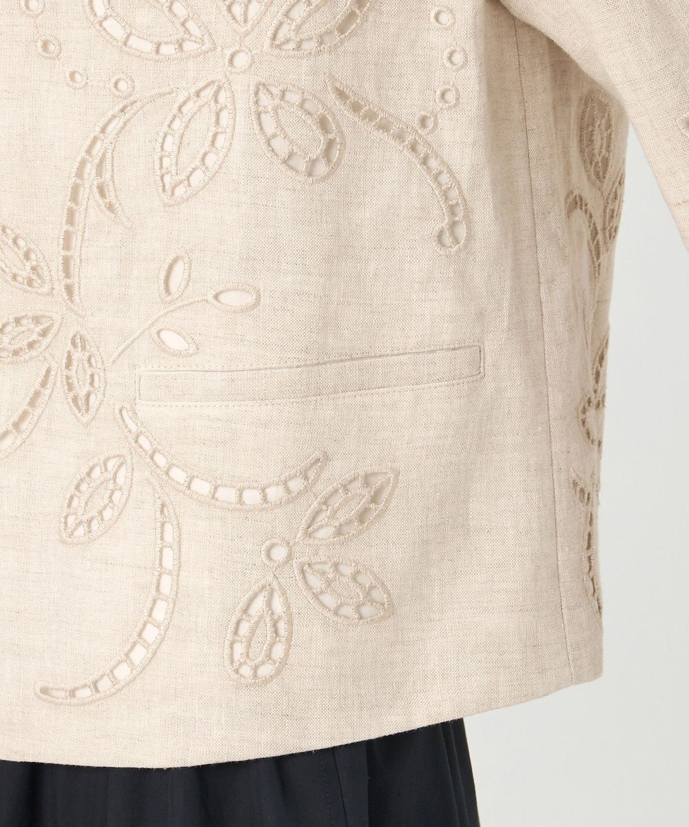 23区 【GOLD LABEL/見上愛さん着用】リネンエンブロイダリー ノーカラージャケット 