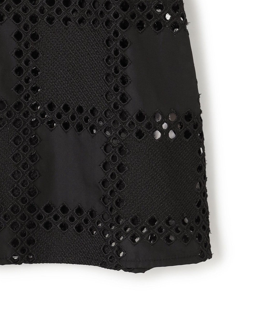 ICB L スクエアエンブロイダリー クロップドシャツ 