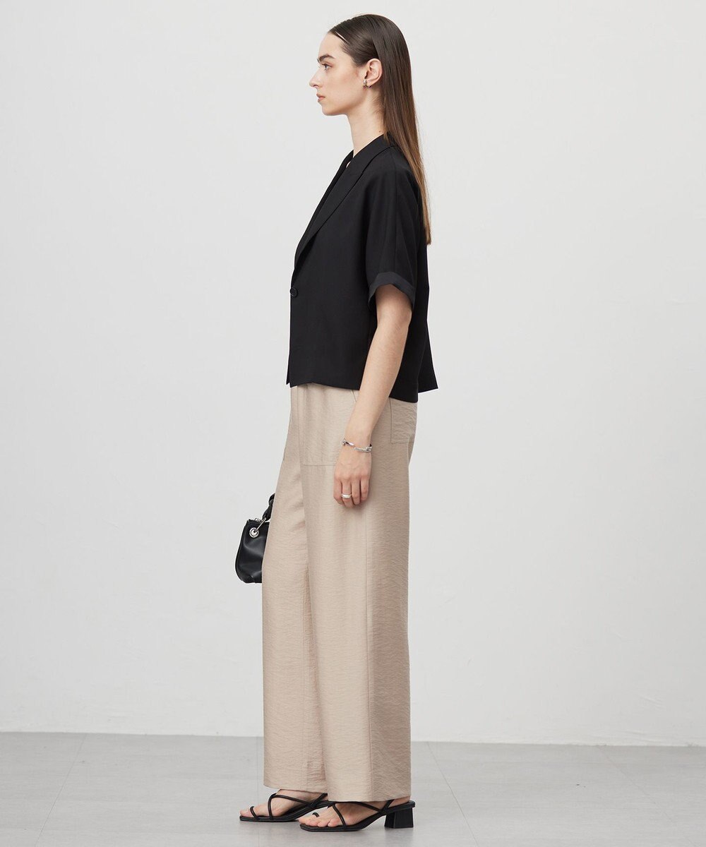 ICB 【UVケア・接触冷感・速乾・防シワ・洗える】 FluidBackSatin クロップドジャケット 