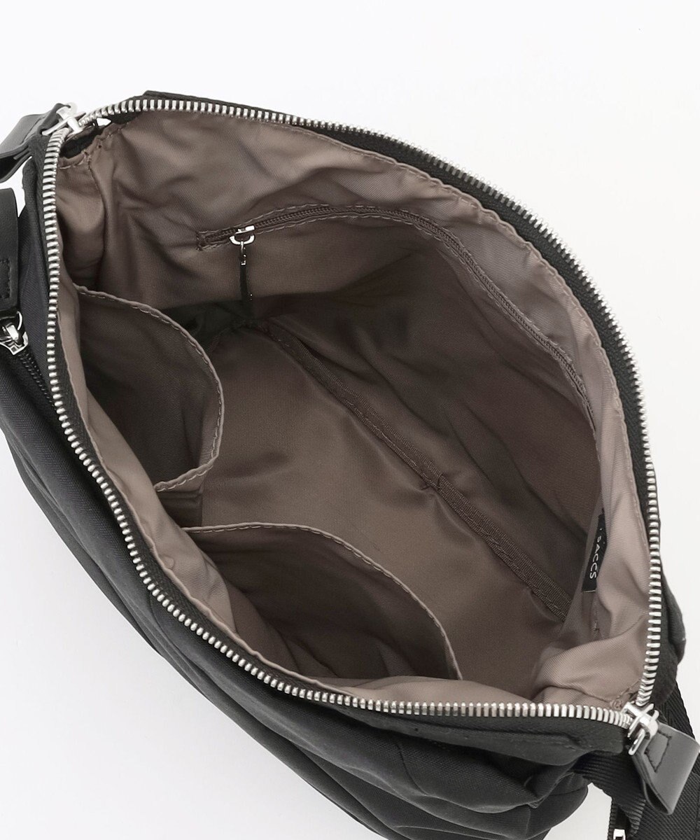 Y'SACCS ストリームラインショルダー 