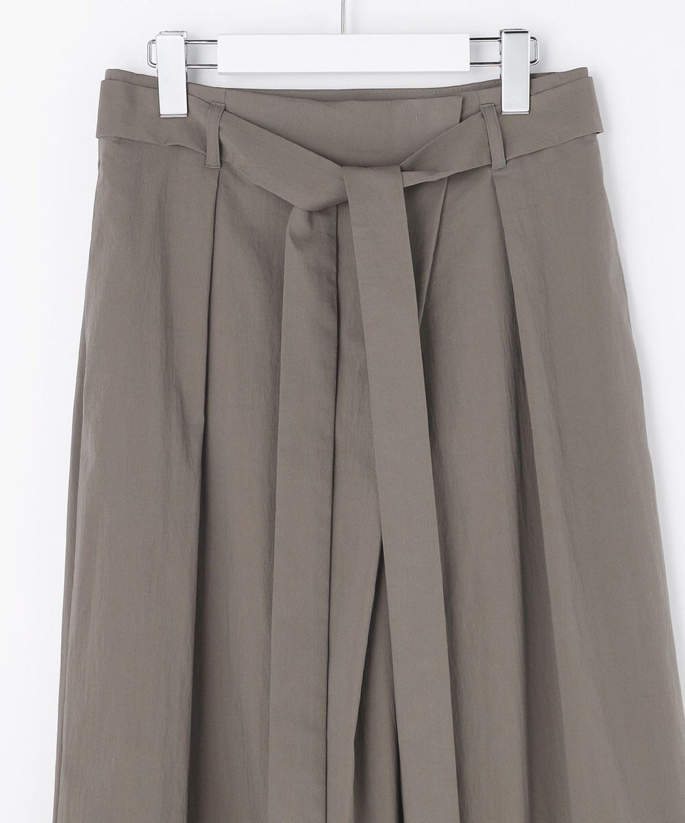 自由区 【カトリエムブーケ】Envelopper ワイドストレートラップパンツ 