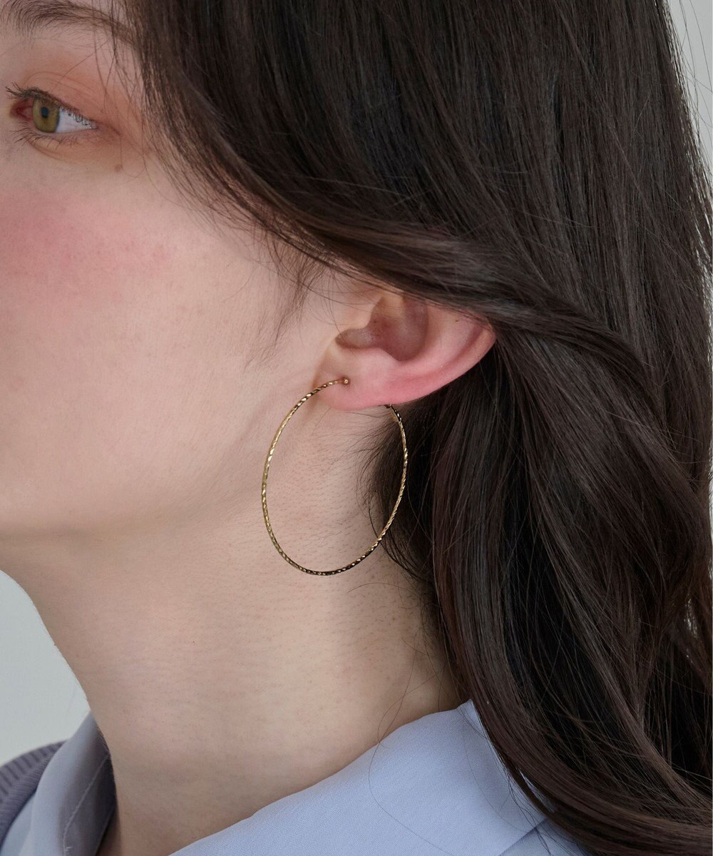 Phoebe ≪雑誌掲載商品≫ツイストラインフープイヤリング　ゴールド 