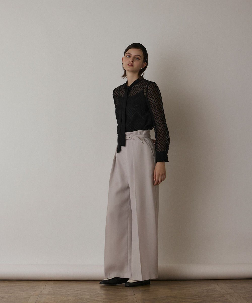 GRACE CONTINENTAL ドットオパールタイ付ブラウス 