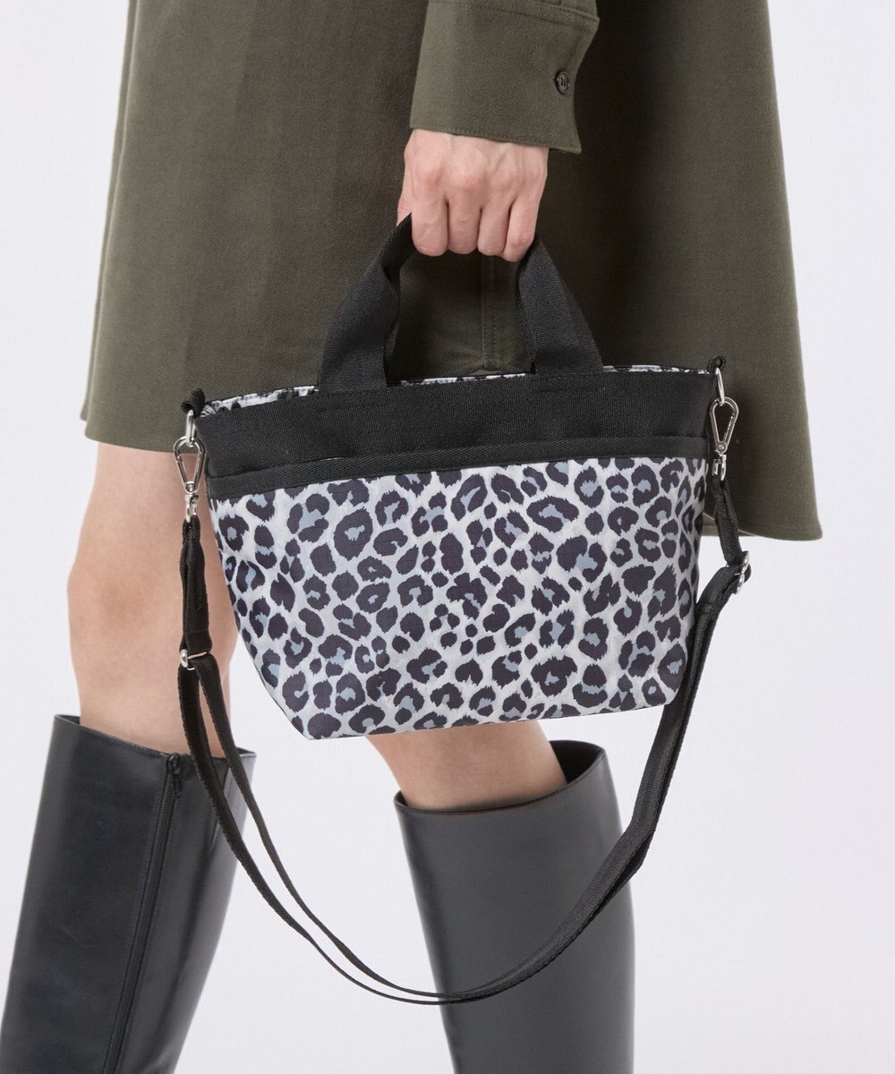 LeSportsac SMALL BUCKET TOTE/ニュートラルレオパード 