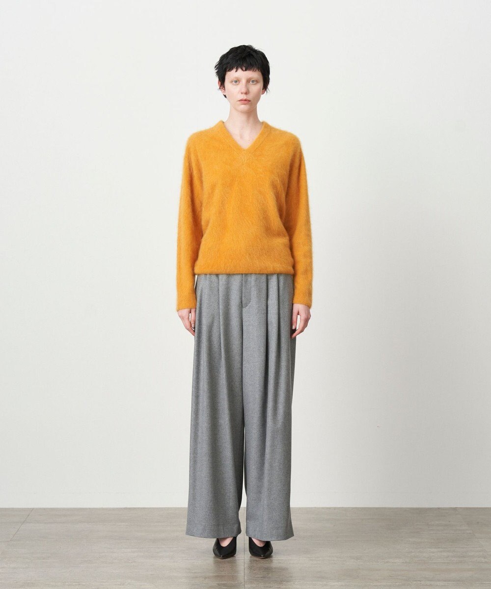 ATON ROYAL FUR CASHMERE | Vネックセーター 