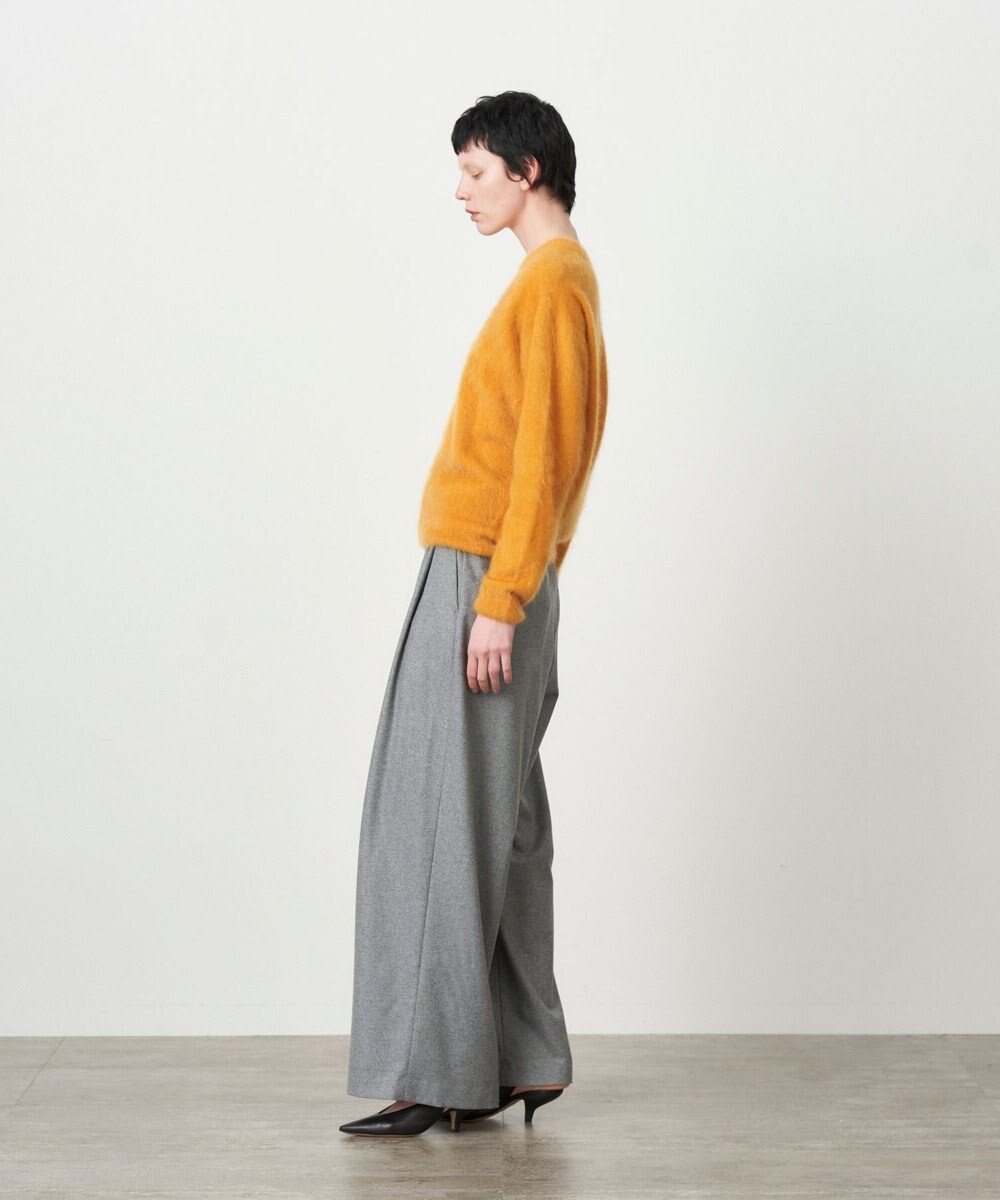 ATON ROYAL FUR CASHMERE | Vネックセーター 