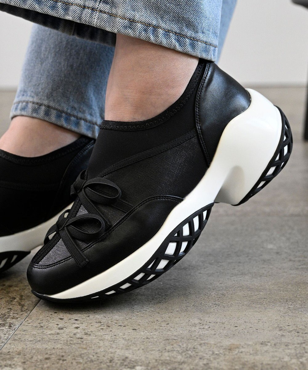 APOM ウォーターレジストプラットフォームリボンスニーカー 