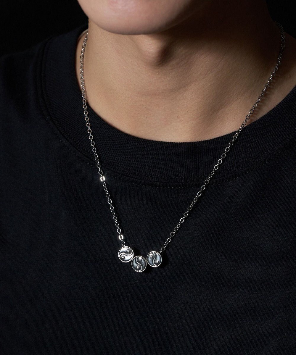 WEGO M立体モチーフ3連ネックレス 