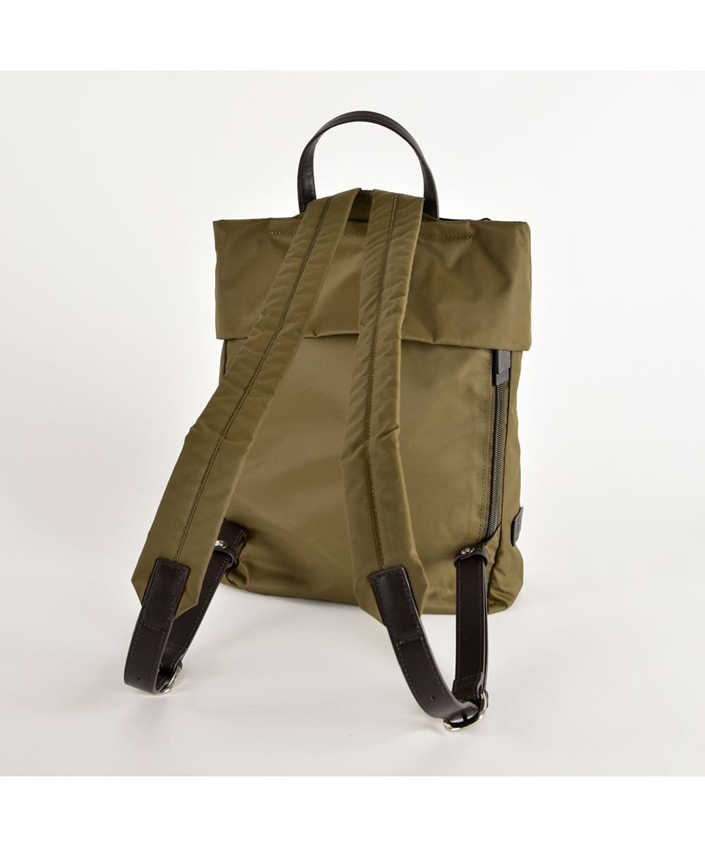 Y'SACCS リサイクルナイロン×カウレザー ラップリュック　Sサイズ 