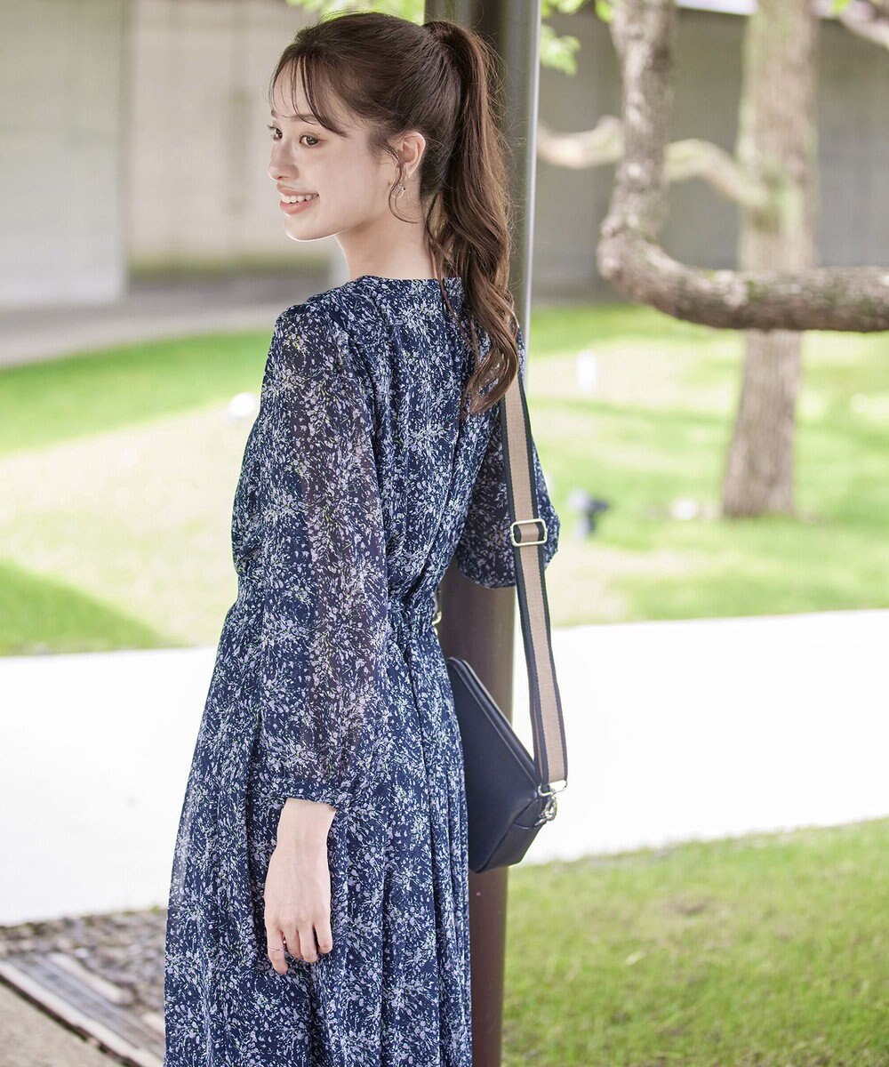 Tiaclasse 【新色追加・洗える】花柄フリルドレープワンピース 