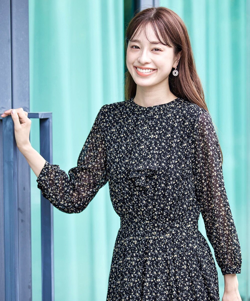 Tiaclasse L 【新色追加・洗える】花柄フリルドレープワンピース 