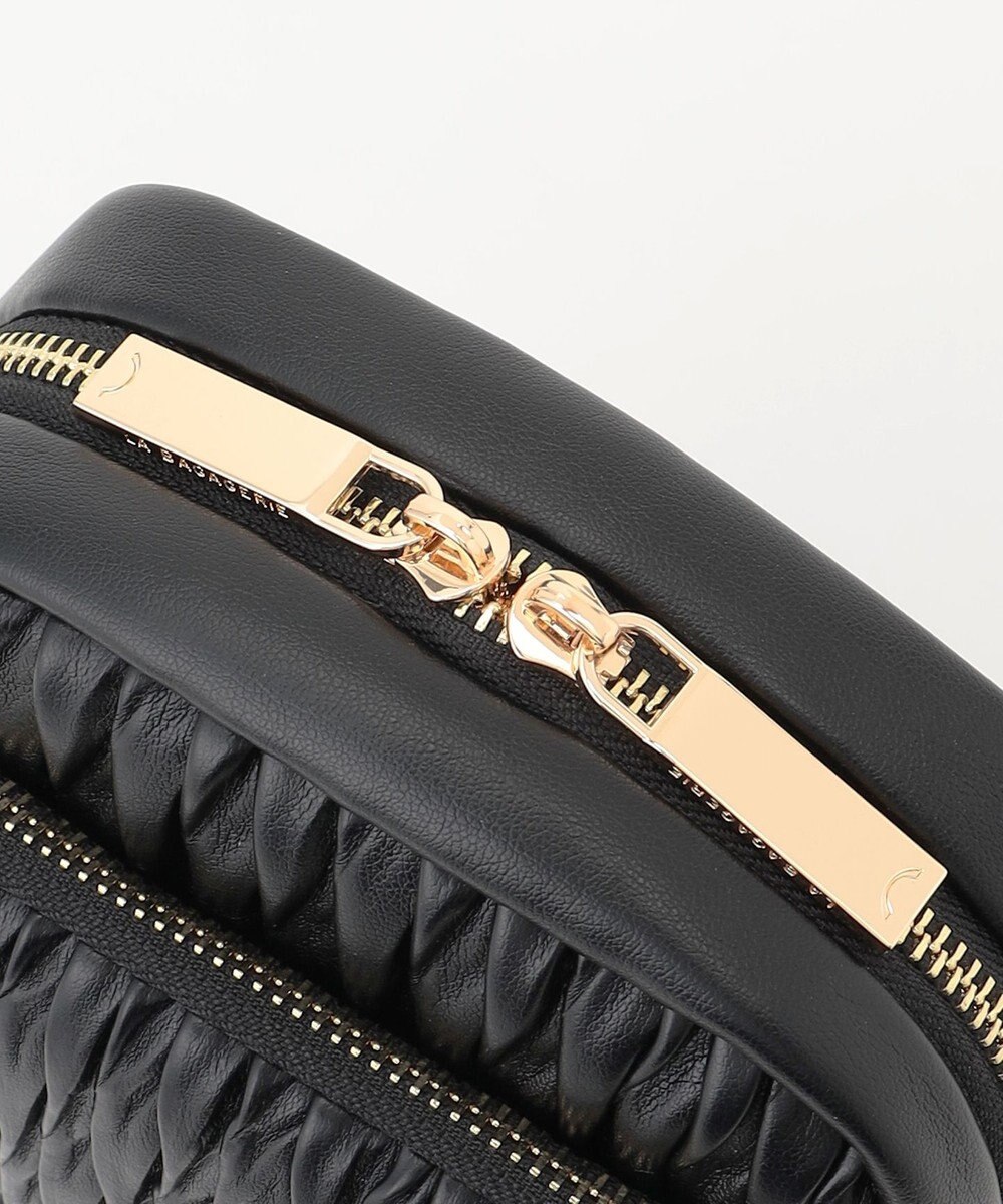 LA BAGAGERIE ランダムプリーツショルダーバッグ タテ 